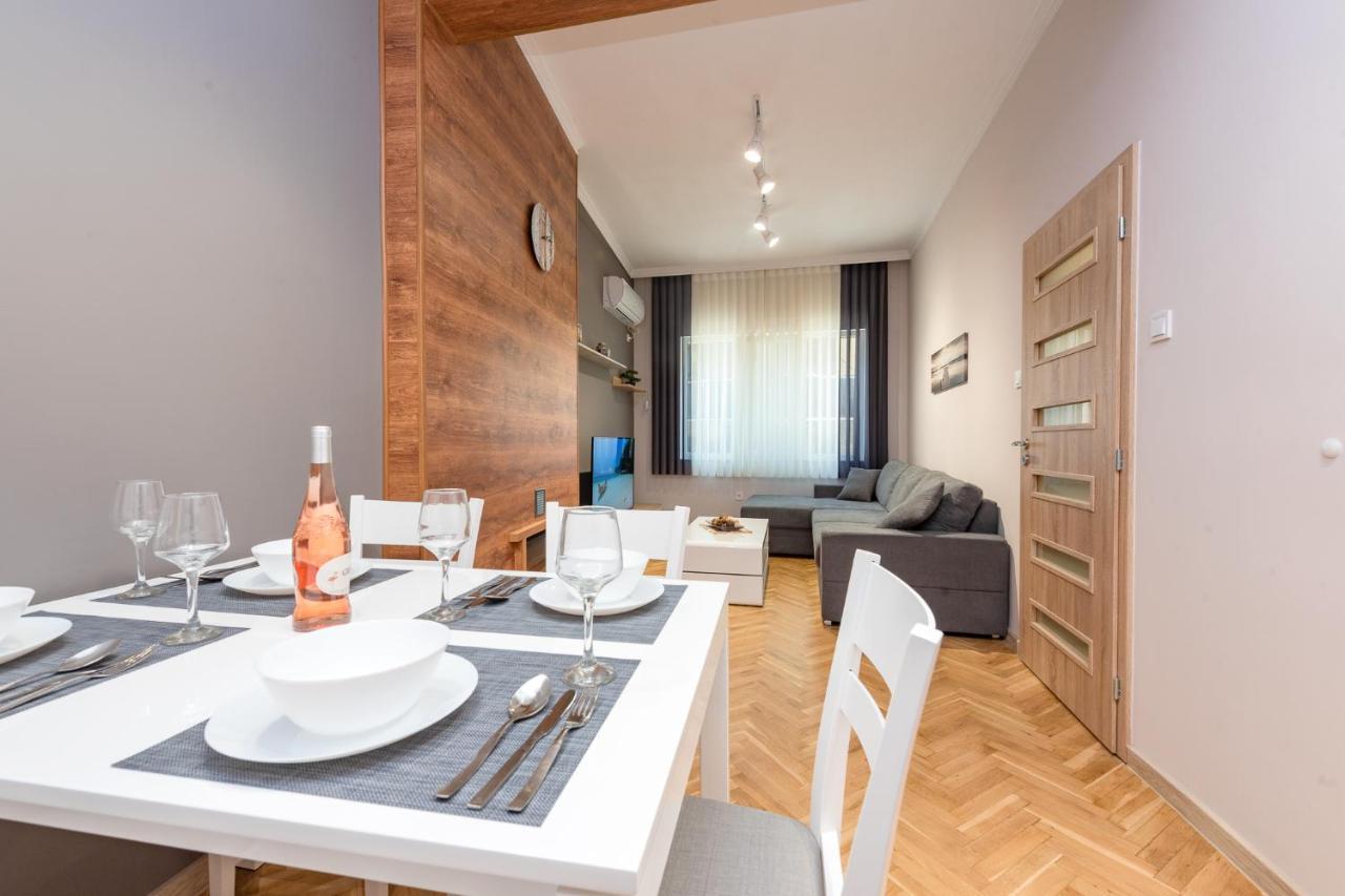 Downtown Apartment בורגאס מראה חיצוני תמונה